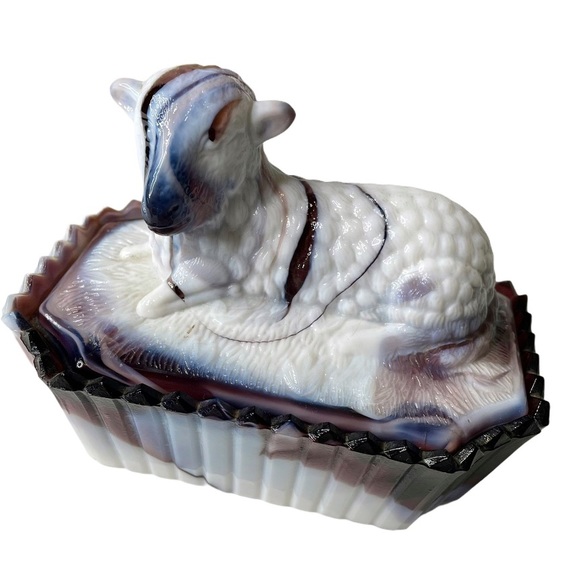 Westmoreland Purple Slag Glass Lamb Covered Dish - Picture 2 of 15